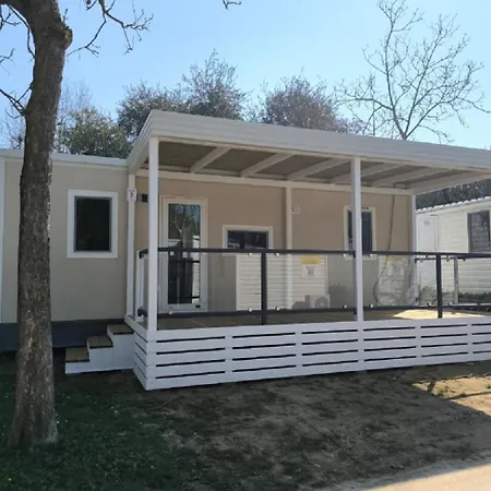 Victoria Mobilehome In Cisano San Vito Bardolino